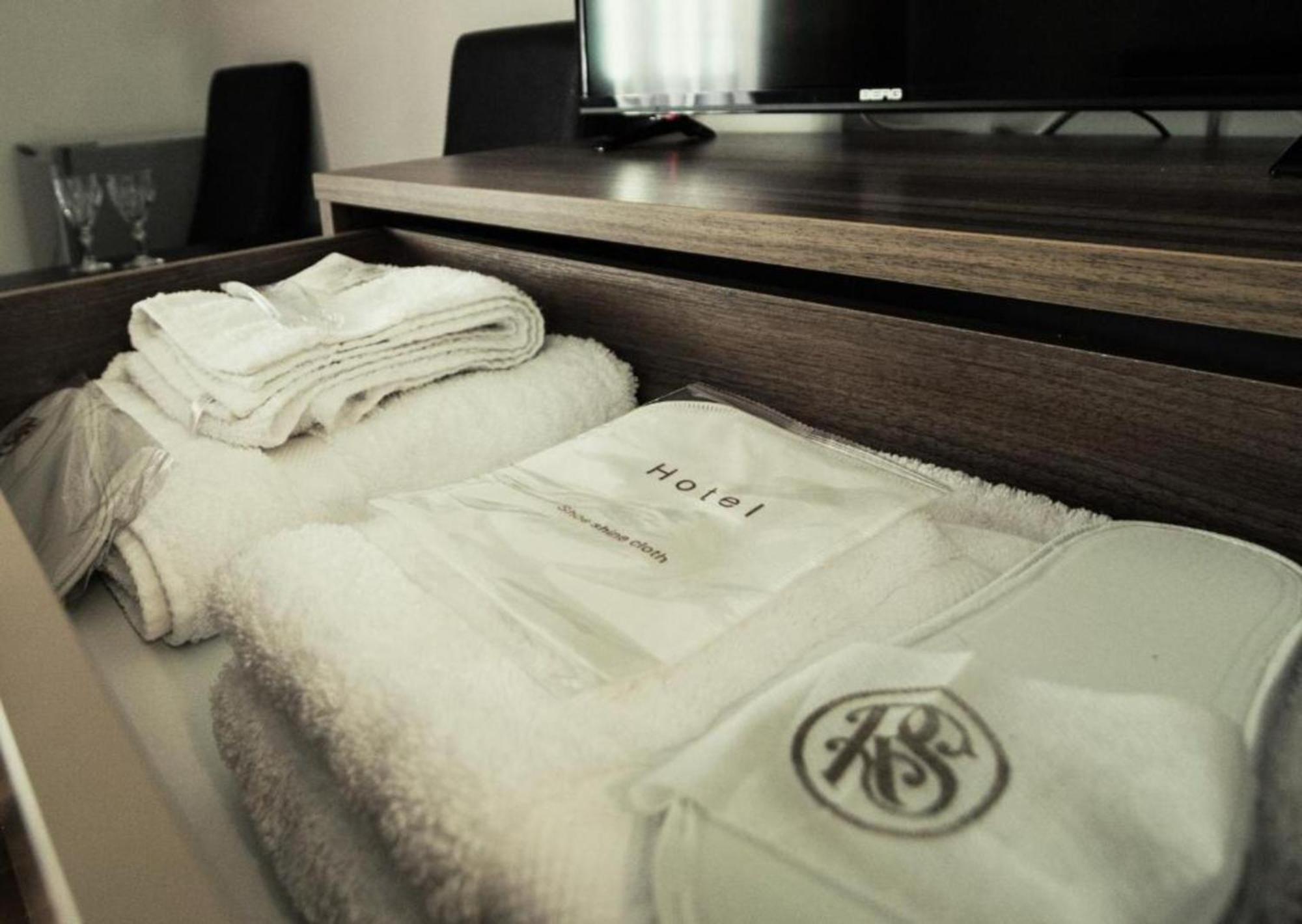 Hotel Season Γιερεβάν Εξωτερικό φωτογραφία